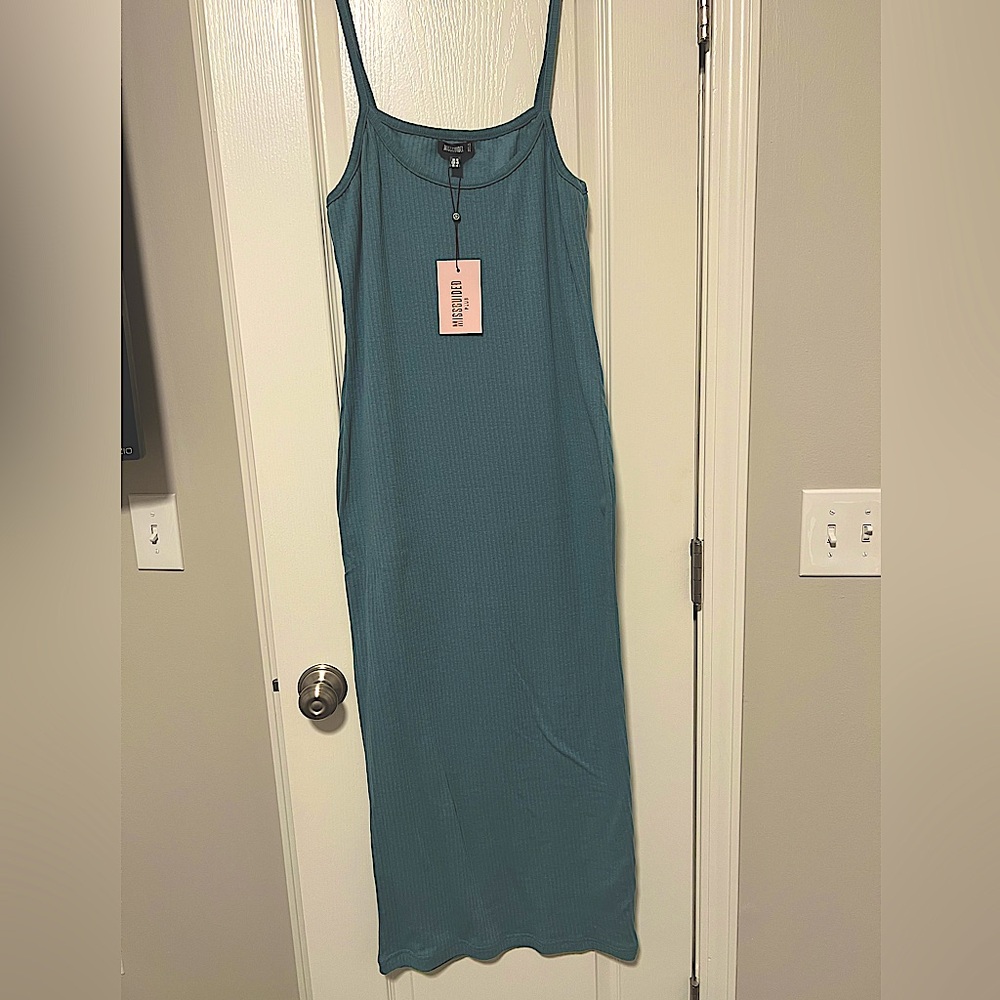 MISSGUIDED Ribbed Strappy Midi Dress sz 14